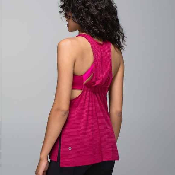 Lululemon Seawheeze stash it running tank top Sz 12 EUC - Picture 6 of 6